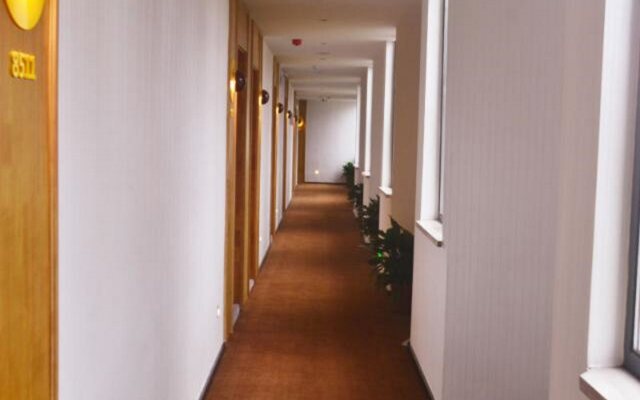 IU Hotel Shaoyang Xihu Road