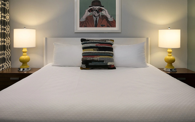 La Jolla Cove Suites
