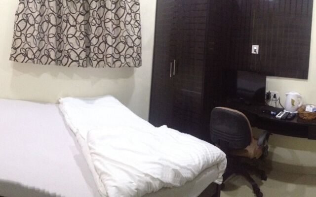 Hotel Nest International