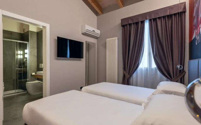 Hotel Maranello Village