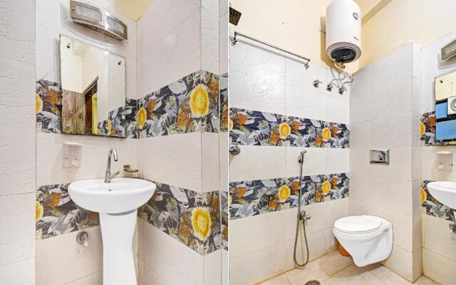 Capital O 81232 Hotel Shiv Vilas