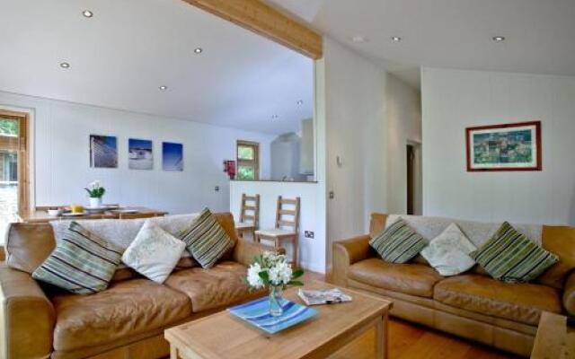 Lakeview - 7 Indio Lake, Bovey Tracey