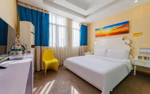 Huangdu Hotel (Zhaotong Experimental Middle School)