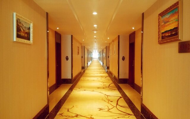 Huayi Business Hotel