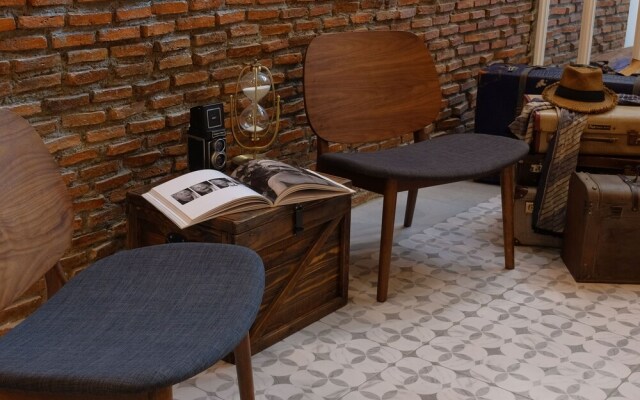 Hide and Seek Boutique Hometel