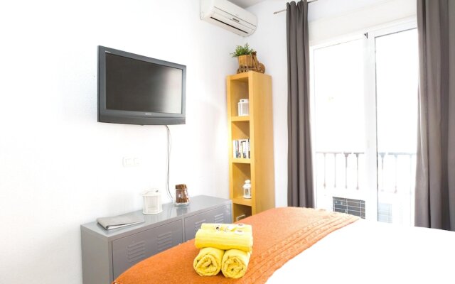 Studio In Malaga, With Wonderful City View, Furnished Terrace And Wifi