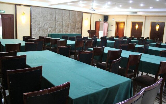 Luzhou Sotelinn Century Hotel