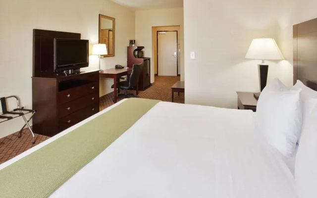 Holiday Inn Express Lodi