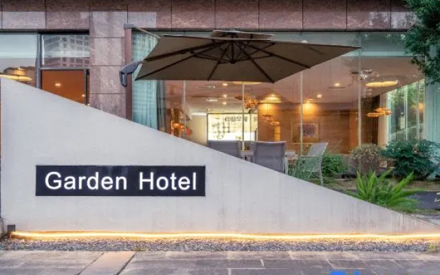 Zhuzhou Resort Hotel (Zunyi Xinpu New District Linda Food Street Store)