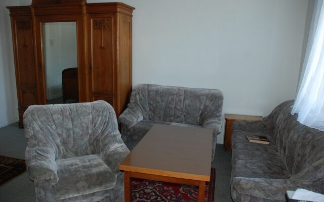 Hotel Schwarzaquelle