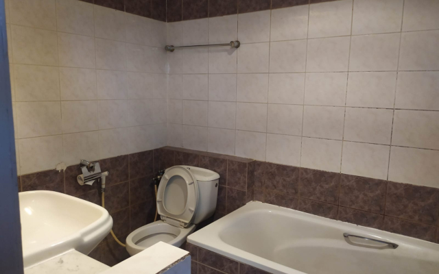 Grand Tropic Suites Hotel