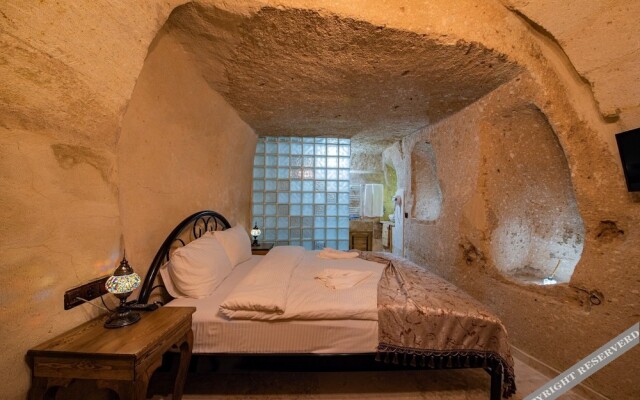 Zula Cave House