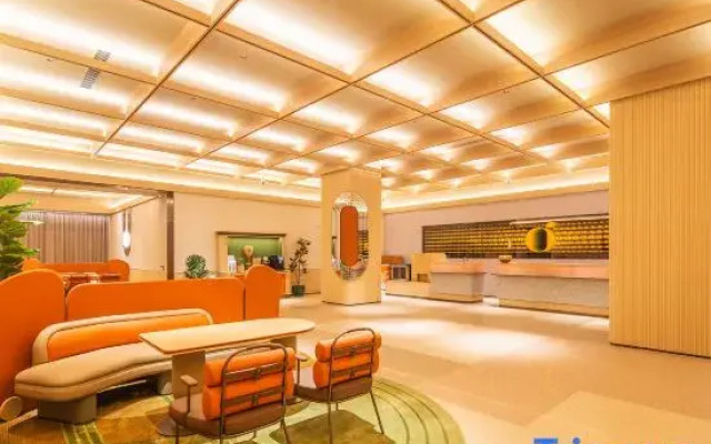 Orange Hotel (Xinyang East Station Branch）