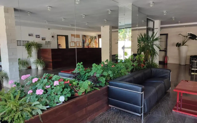 Sand Lilies beach residence