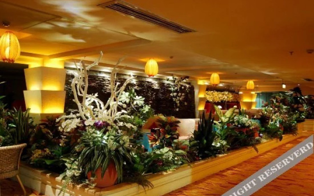Xiangyang Oriental Hawaii Holiday Hotel