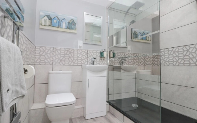 White Rose Apartment