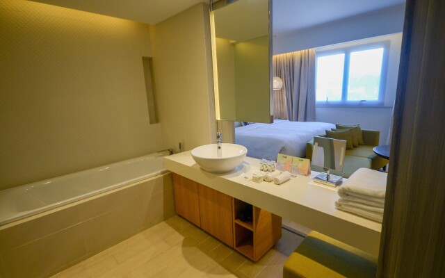 Hue Hotels and Resorts Puerto Princesa Managed by HII