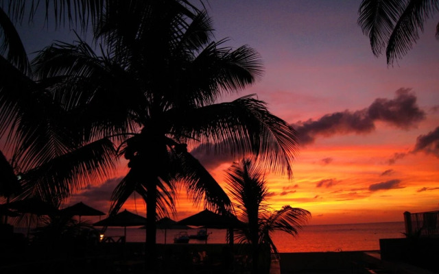 Sunset House