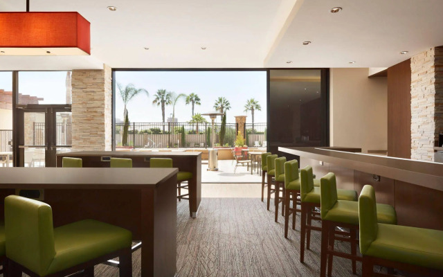 SunCoast Park Hotel Anaheim Resort, Tapestry by Hilton