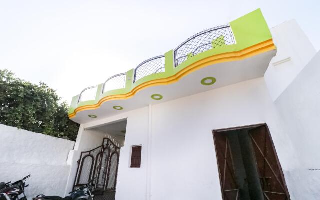 OYO 71016 Hotel Green View