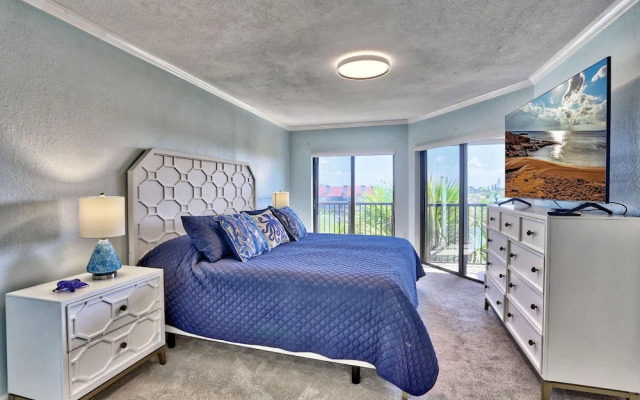 Land's End 3-403 Bay Front - Premier