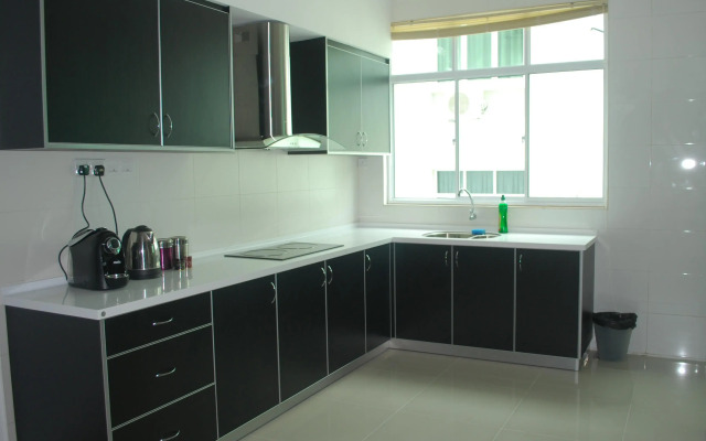 Batu Ferringhi - Shamrock Beach 19