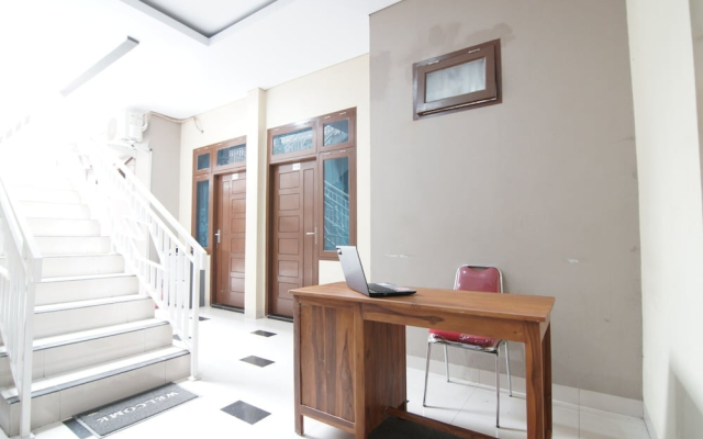 SPOT ON 93428 Pinus Jaya SyariahNearTaman Amaryllis Pekanbaru