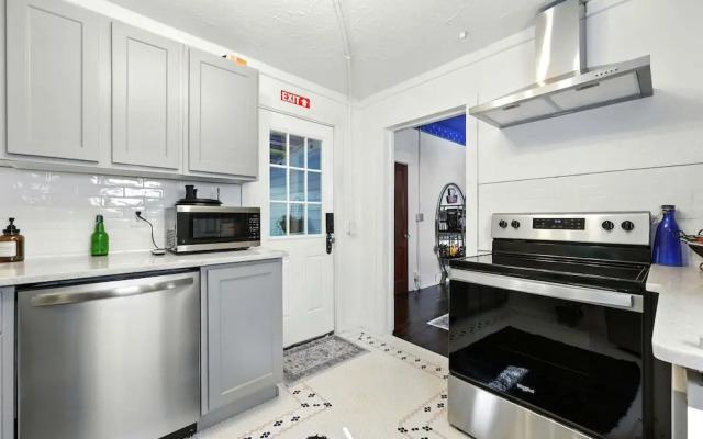 Periwinkle Perch - Home for 4