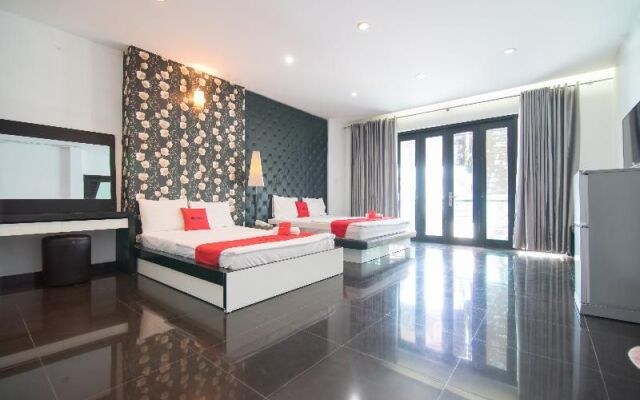 RedDoorz near Gia Dinh Church