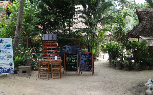 Phi Phi Relax Beach Resort