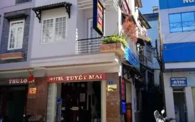 Tuyet Mai Hotel