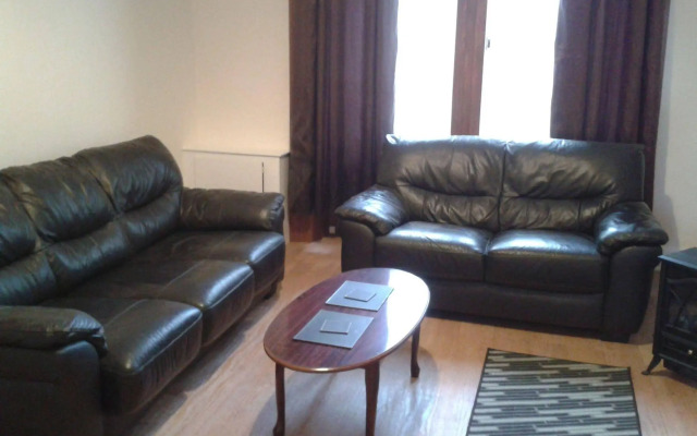 Elgin Apartment