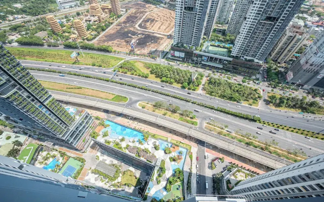Bluesky Lumiere Riverside Luxury