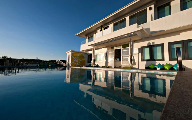 Lime Hotel Boracay