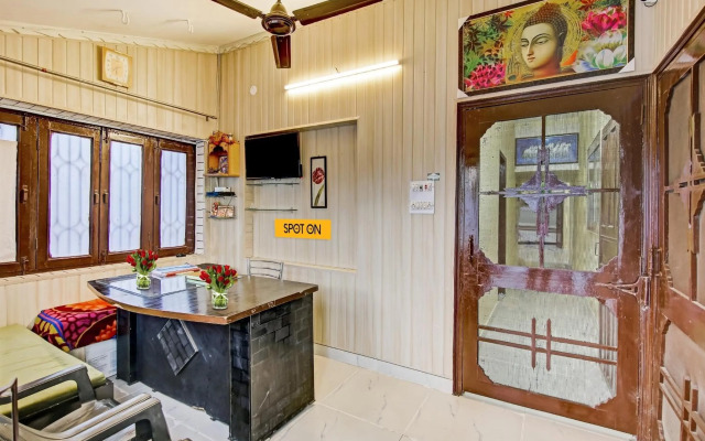 SPOT ON 70204 Hotel Greenview Homestay