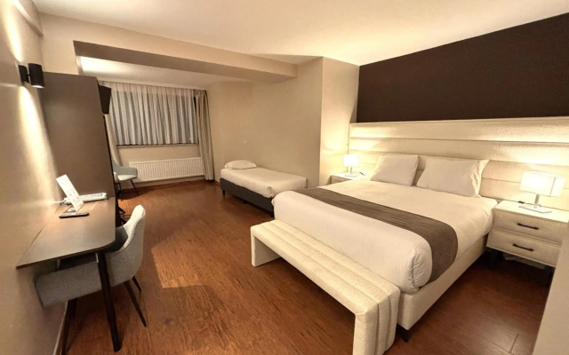 Escale Hotel