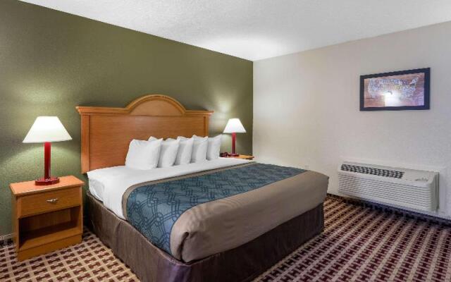 Econo Lodge Inn & Suites Socorro