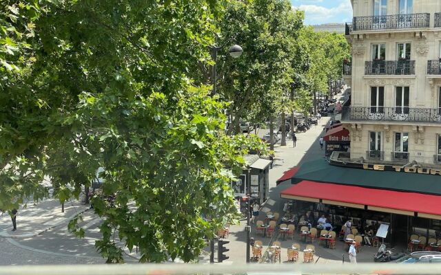 Paris champs elysees
