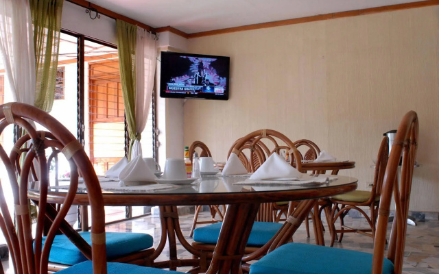 Hotel Santa Elena