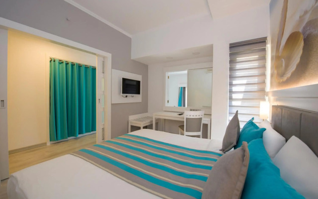 TUI BLUE Tropical
