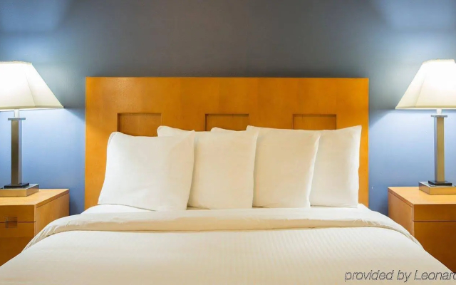 La Luna Inn, an Ascend Collection Hotel