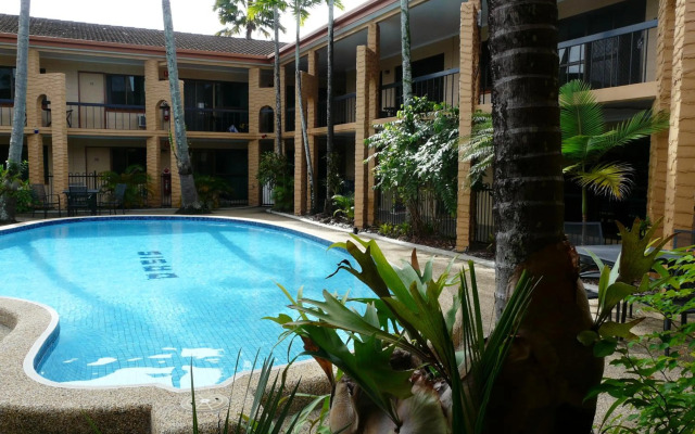 Oasis Inn Cairns