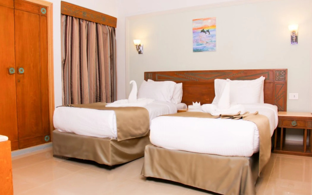 Grand holidays Green Resort