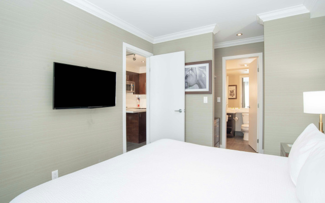 Sandman Hotel Abbotsford Airport