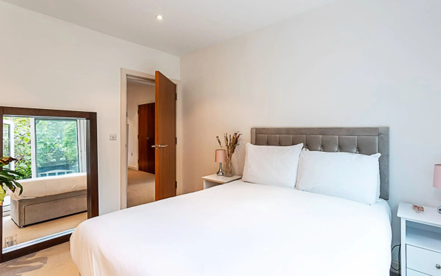 3 Bed Luxury Penthouse in Shoreditch