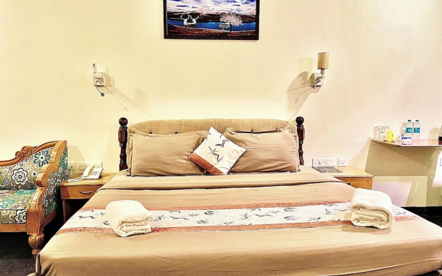 SPARV Aulakhs Resort