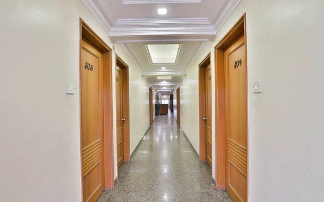 OYO 17117 Hotel Rainbow
