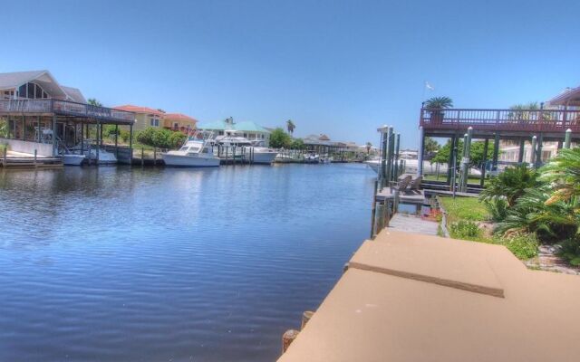 Palm Breeze - 4 Br Home