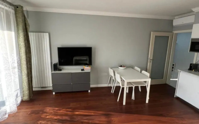 The Dante Prague Apartments - Family Apartments with FREE PARKING