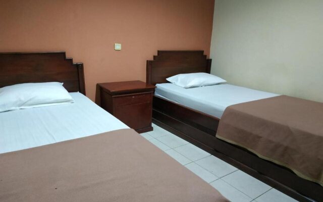 SPOT ON 3858 Elsana Transit Hotel